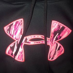 Womens Under Armour hoodie. Black. Size small